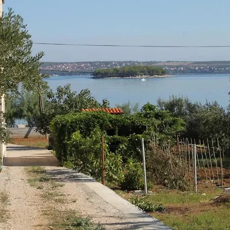 By The Sea Tkon, Pasman - 8376 شقة *