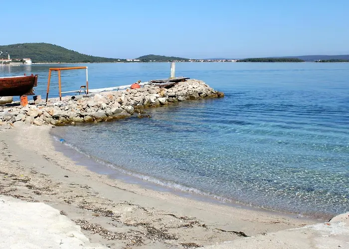 דירה By The Sea Tkon, Pasman - 8376 *
