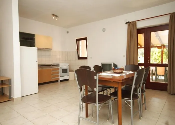 By The Sea Tkon, Pasman - 8376 דירה