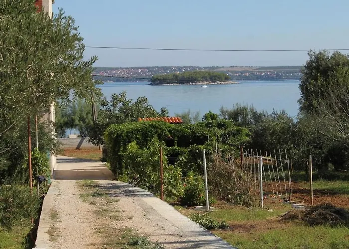 By The Sea Tkon, Pasman - 8376 דירה *