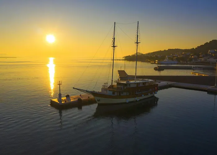 By The Sea Tkon, Pasman - 8376 * Tkon