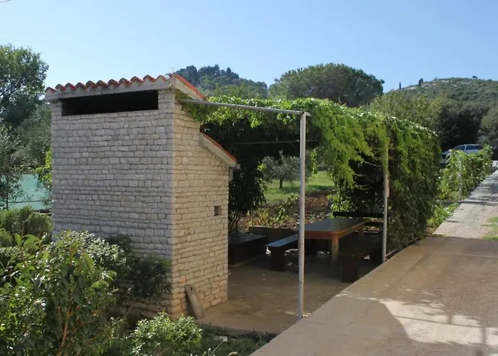 By The Sea Tkon, Pasman - 8376 * Tkon